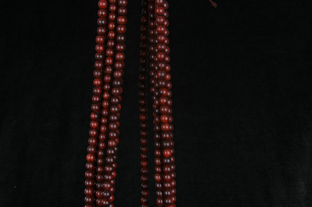 Indian lobular rosewood with a pattern of 0.8cm